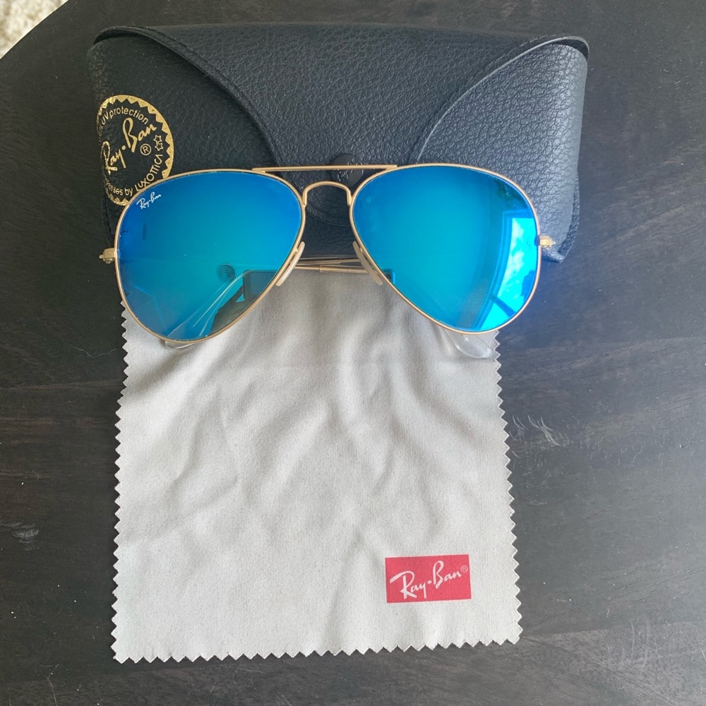 Blue Mirrored Ray Ban aviator Sunglasses